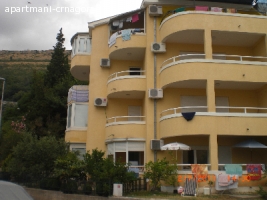 Izdajem apartman-  Petrovac na moru